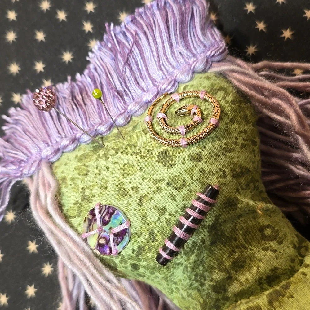 VOODOO DOLL - Picture 2 of 4